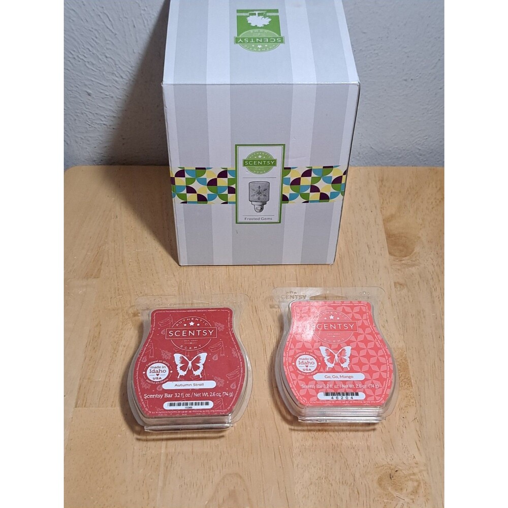 Frosted Gems Scentsy Plug in Mini Warmer with 2 Pk of Wax